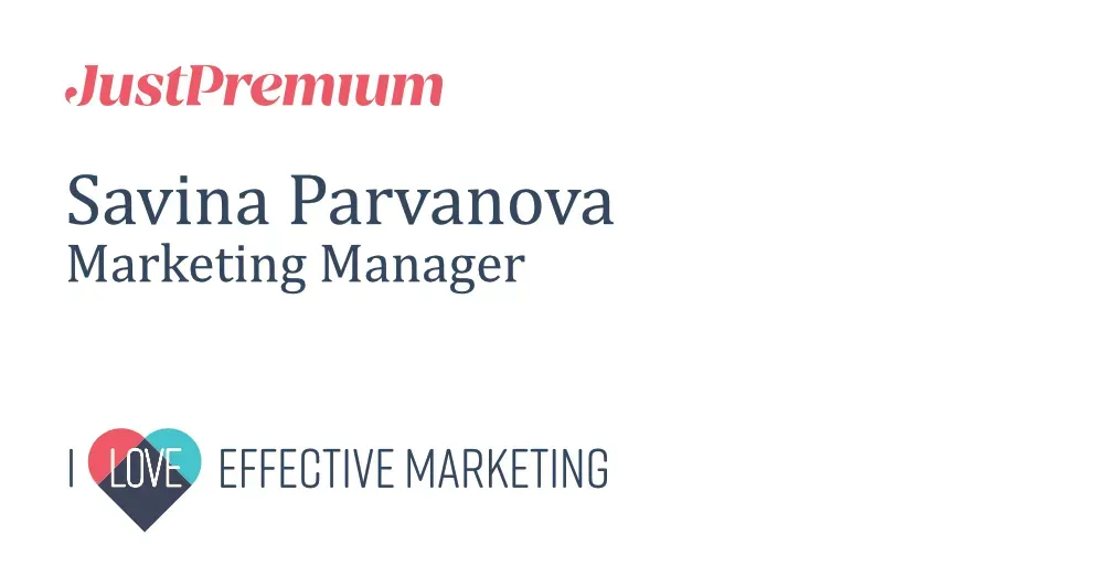 Nametag with "I love effective marketing" on